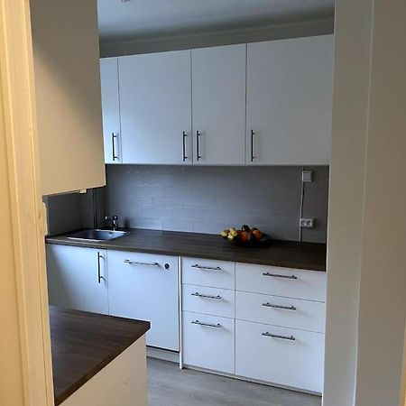 Lovely 2 Bedroom Apartmen With Free Parking Bergen Exteriör bild