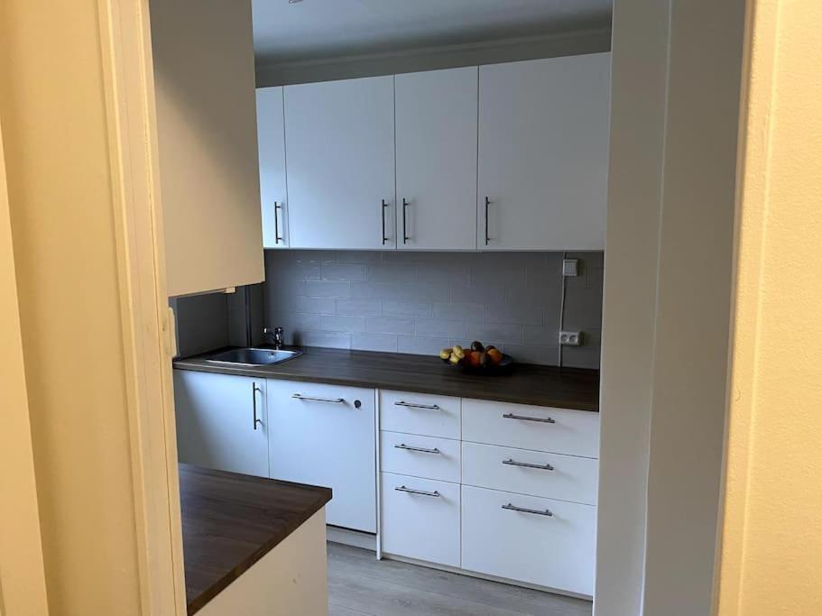 Lovely 2 Bedroom Apartmen With Free Parking Bergen Exteriör bild