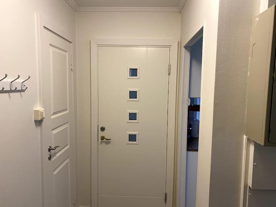 Lovely 2 Bedroom Apartmen With Free Parking Bergen Exteriör bild