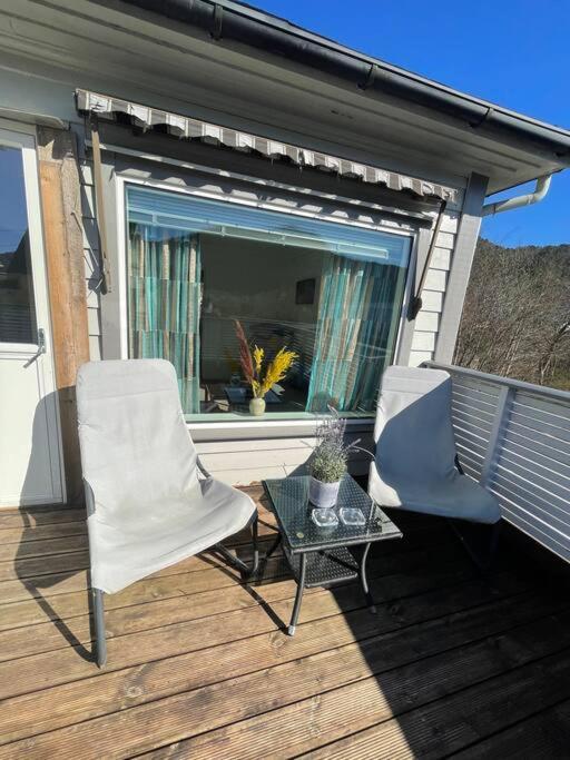 Lovely 2 Bedroom Apartmen With Free Parking Bergen Exteriör bild
